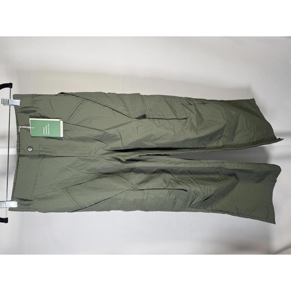 NWT Halara Mid Rise Button Zipper Wide Leg Cargo Pants Size Medium Petite - Picture 5 of 10